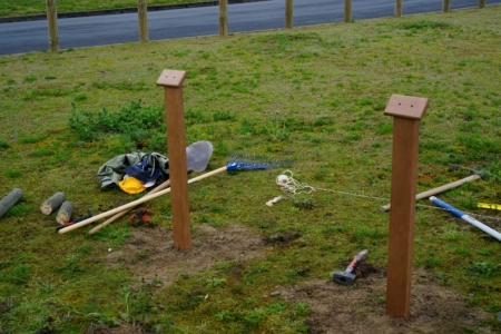 Install4 The first posts go in the ground!